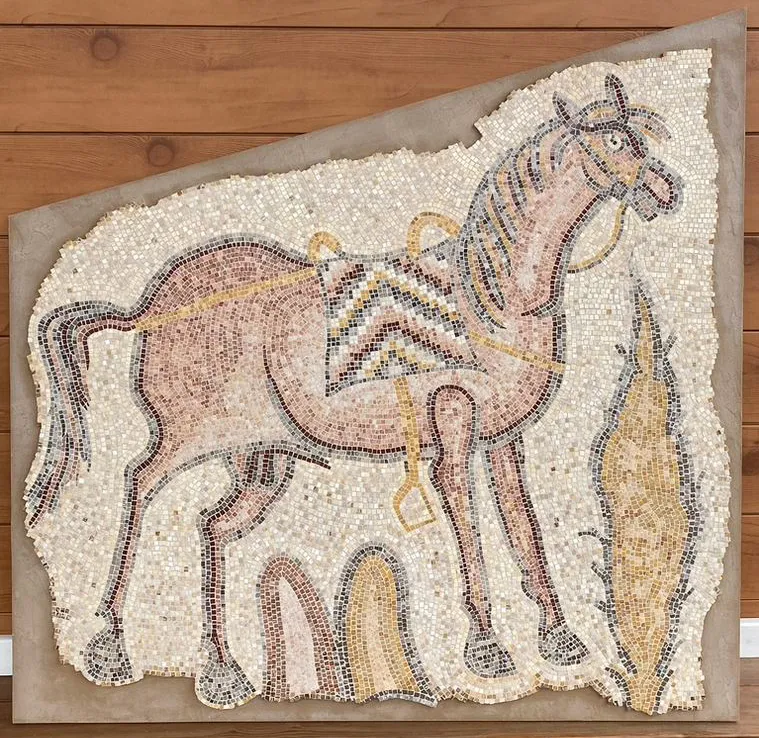 Horse mosaic by Nata Malysheva