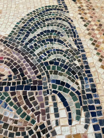 Rooster and Hen mosaic by Nata Malysheva, image 3